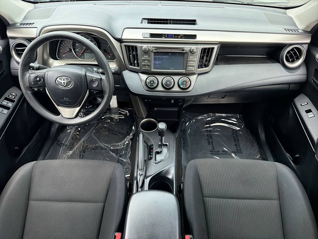 Thumbnail: 2015 Toyota RAV4 - 9