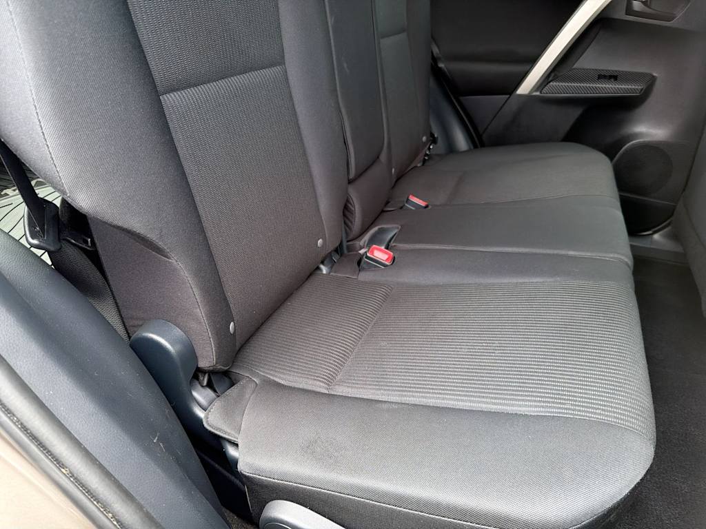 Thumbnail: 2015 Toyota RAV4 - 27