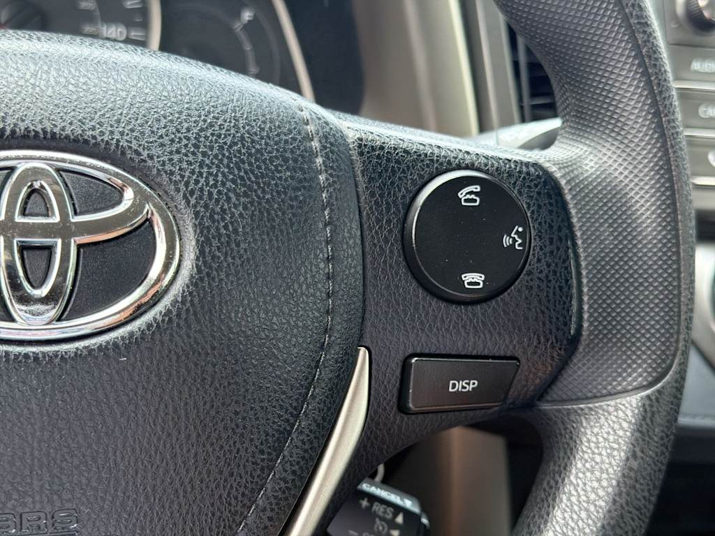 Thumbnail: 2015 Toyota RAV4 - 30