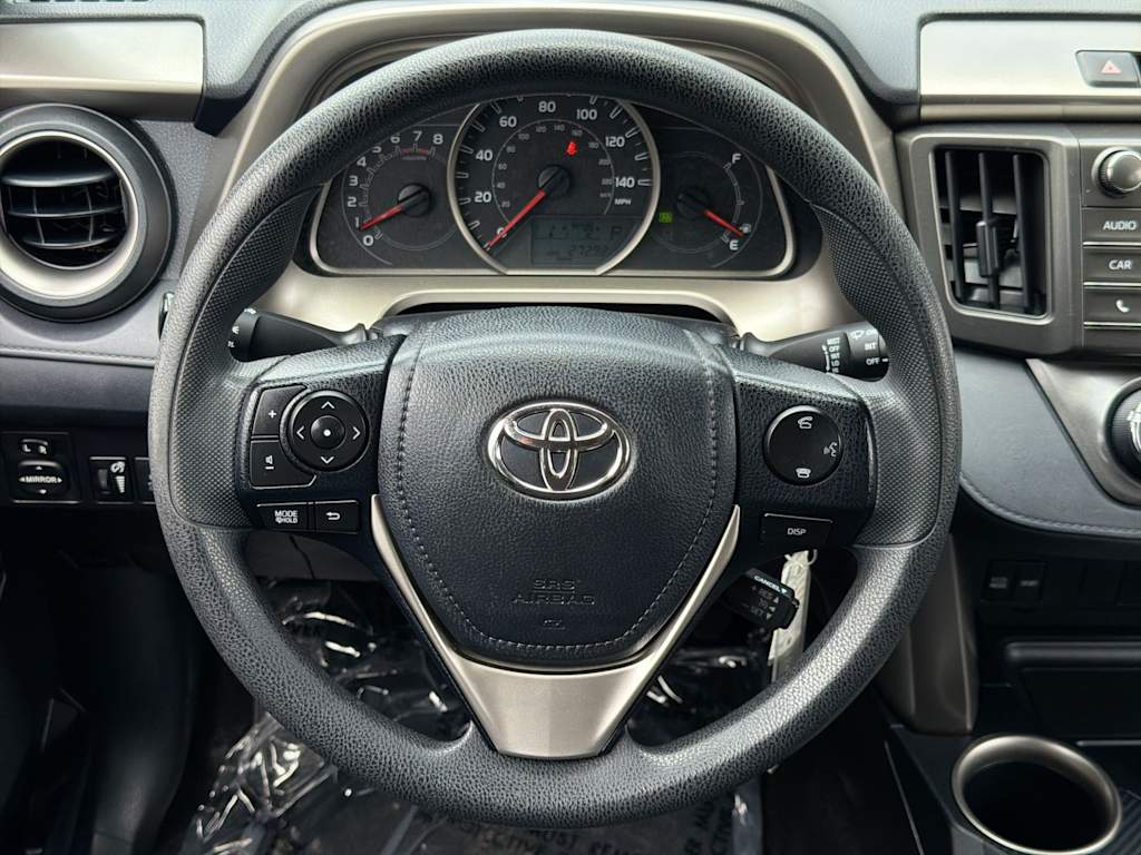Thumbnail: 2015 Toyota RAV4 - 13