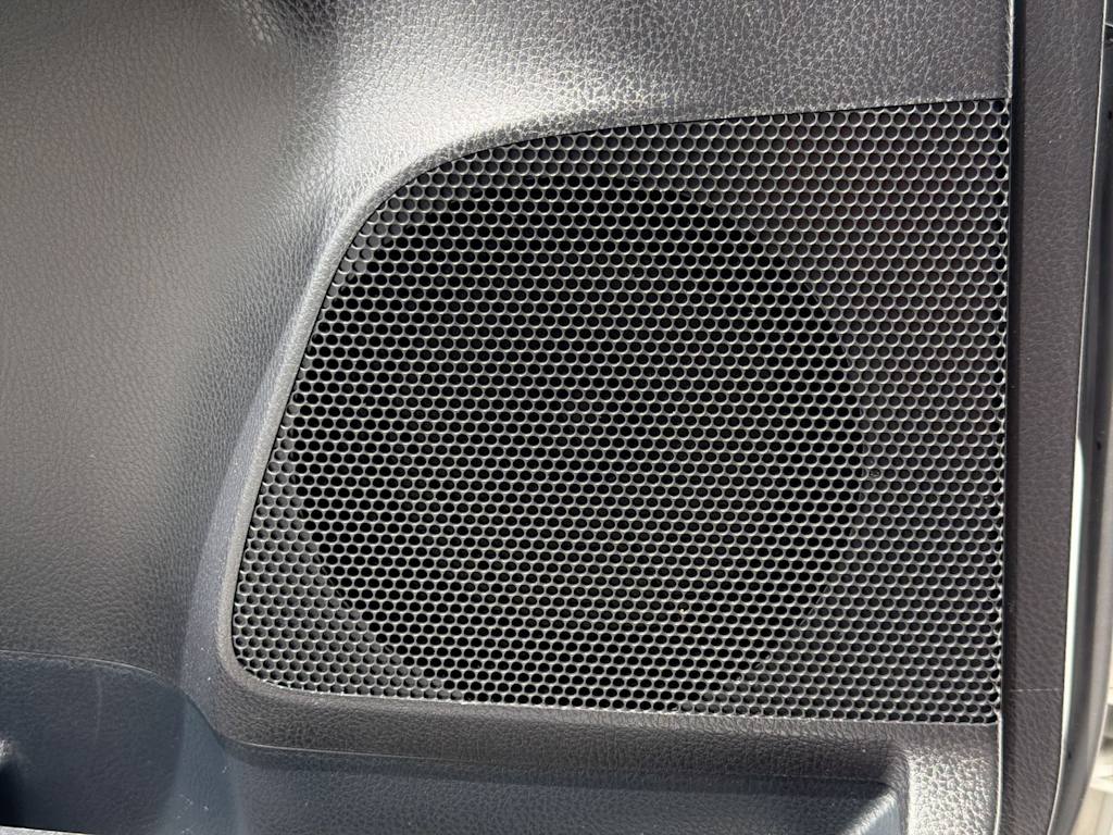 Thumbnail: 2017 Toyota RAV4 - 36