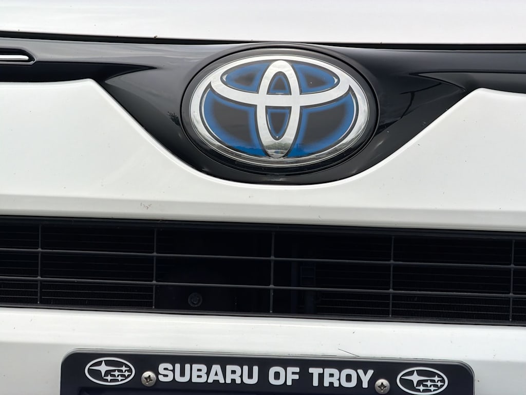 Thumbnail: 2017 Toyota RAV4 - 5
