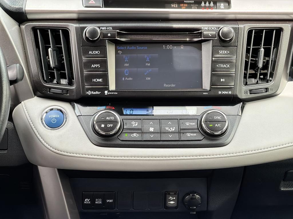 Thumbnail: 2017 Toyota RAV4 - 13