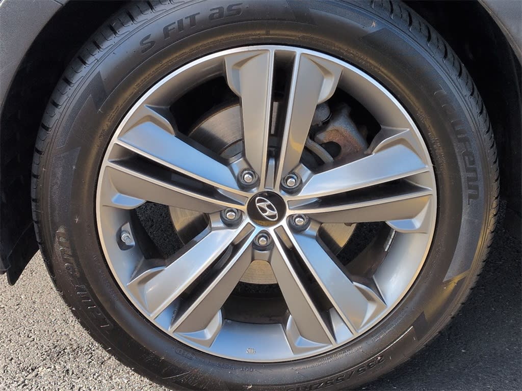 Thumbnail: 2015 Hyundai Santa Fe - 7