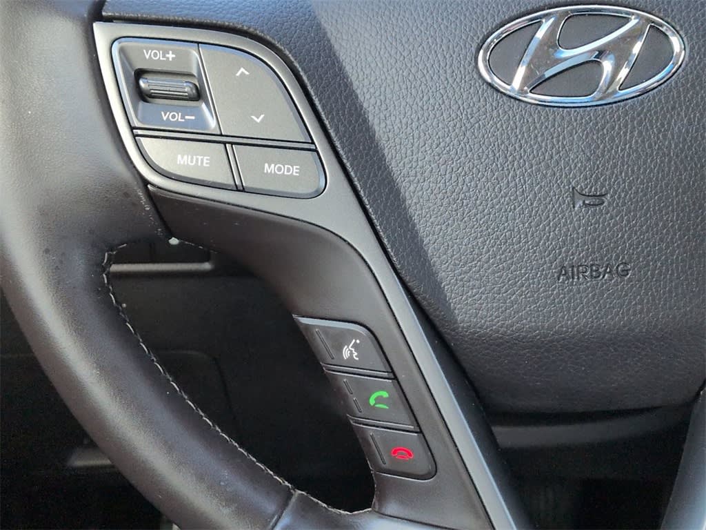 Thumbnail: 2015 Hyundai Santa Fe - 30