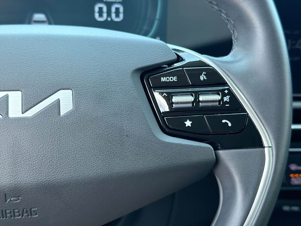 Thumbnail: 2024 Kia Niro - 31