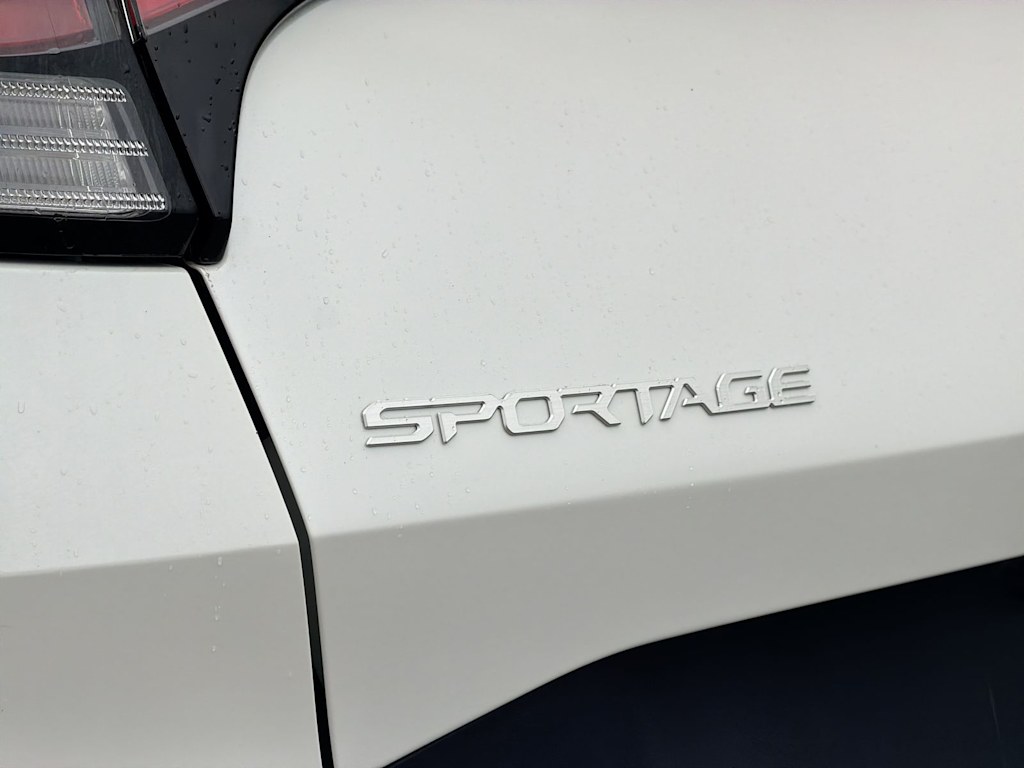 Thumbnail: 2024 Kia Sportage - 6