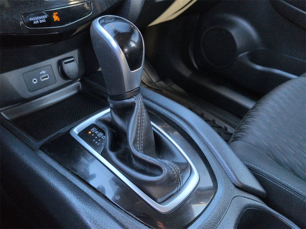 Thumbnail: 2019 Nissan Rogue - 15