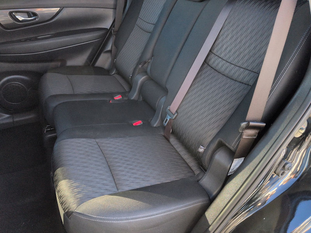 Thumbnail: 2019 Nissan Rogue - 12