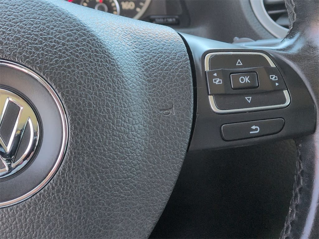 Thumbnail: 2016 Volkswagen Tiguan - 33