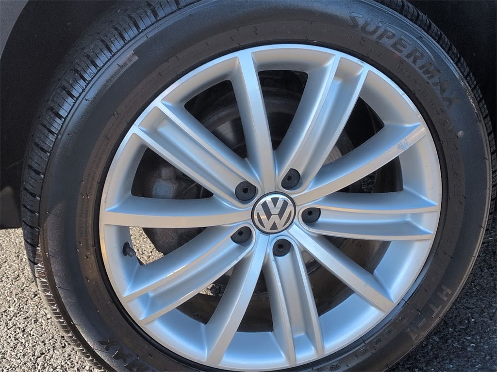 Thumbnail: 2016 Volkswagen Tiguan - 7