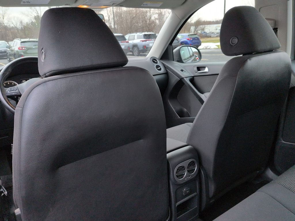 Thumbnail: 2018 Volkswagen Tiguan - 27