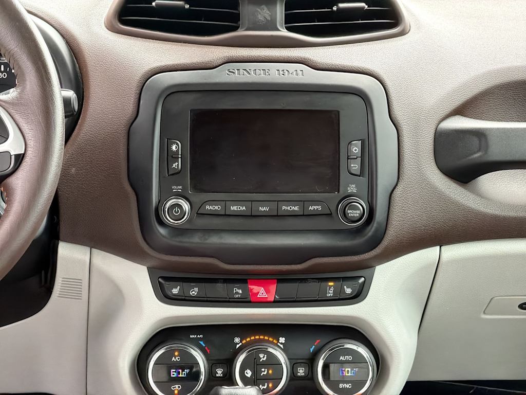 Thumbnail: 2016 Jeep Renegade - 14