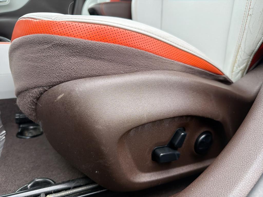 Thumbnail: 2016 Jeep Renegade - 26
