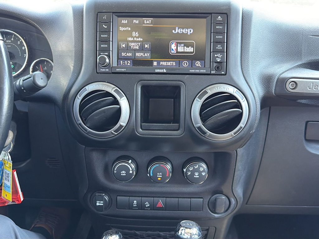 Thumbnail: 2017 Jeep Wrangler - 9