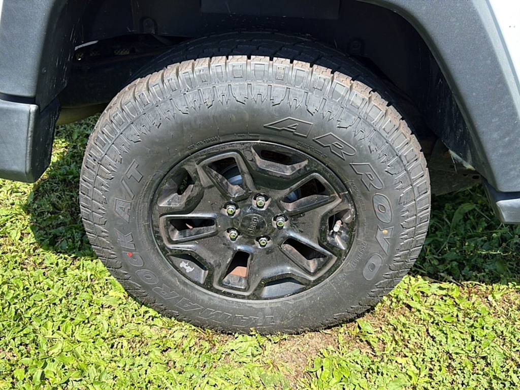 Thumbnail: 2017 Jeep Wrangler - 20
