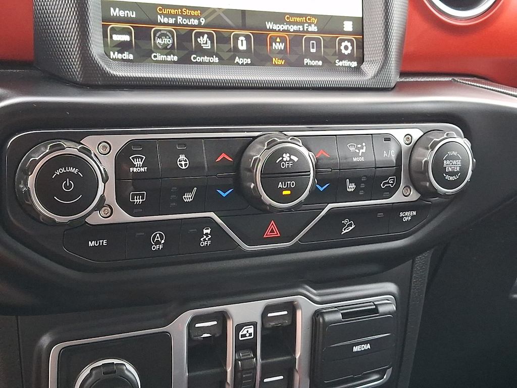 Thumbnail: 2020 Jeep Wrangler - 20