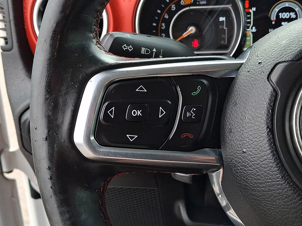 Thumbnail: 2020 Jeep Wrangler - 23