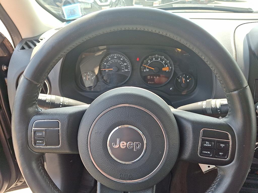 Thumbnail: 2014 Jeep Patriot - 9