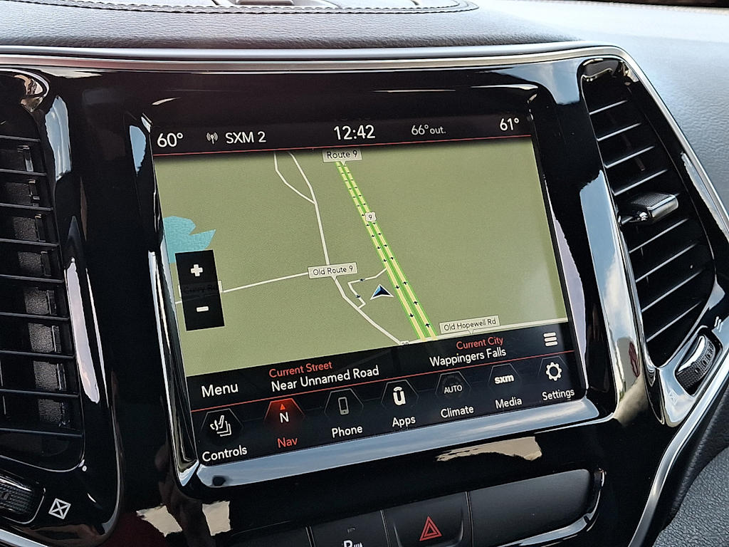 Thumbnail: 2020 Jeep Cherokee - 12