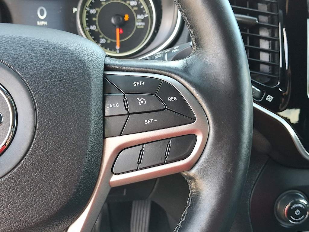 Thumbnail: 2020 Jeep Cherokee - 27