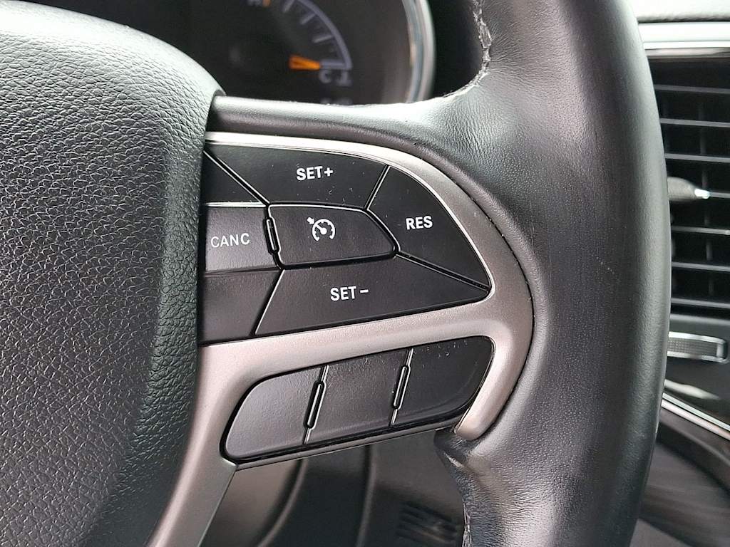 Thumbnail: 2021 Jeep Grand Cherokee - 26
