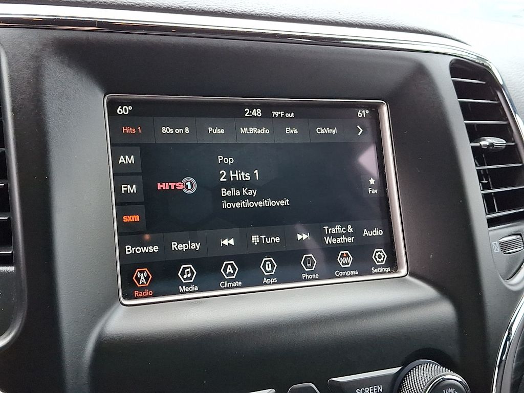 Thumbnail: 2019 Jeep Grand Cherokee - 12