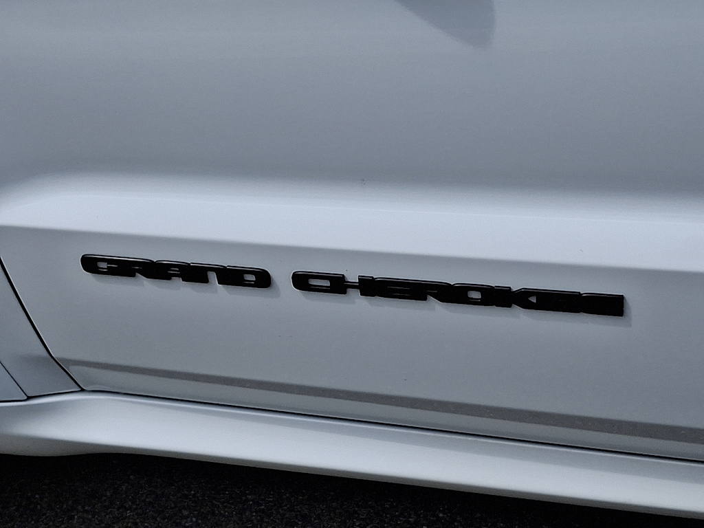 2021 Jeep Grand Cherokee Overland 31