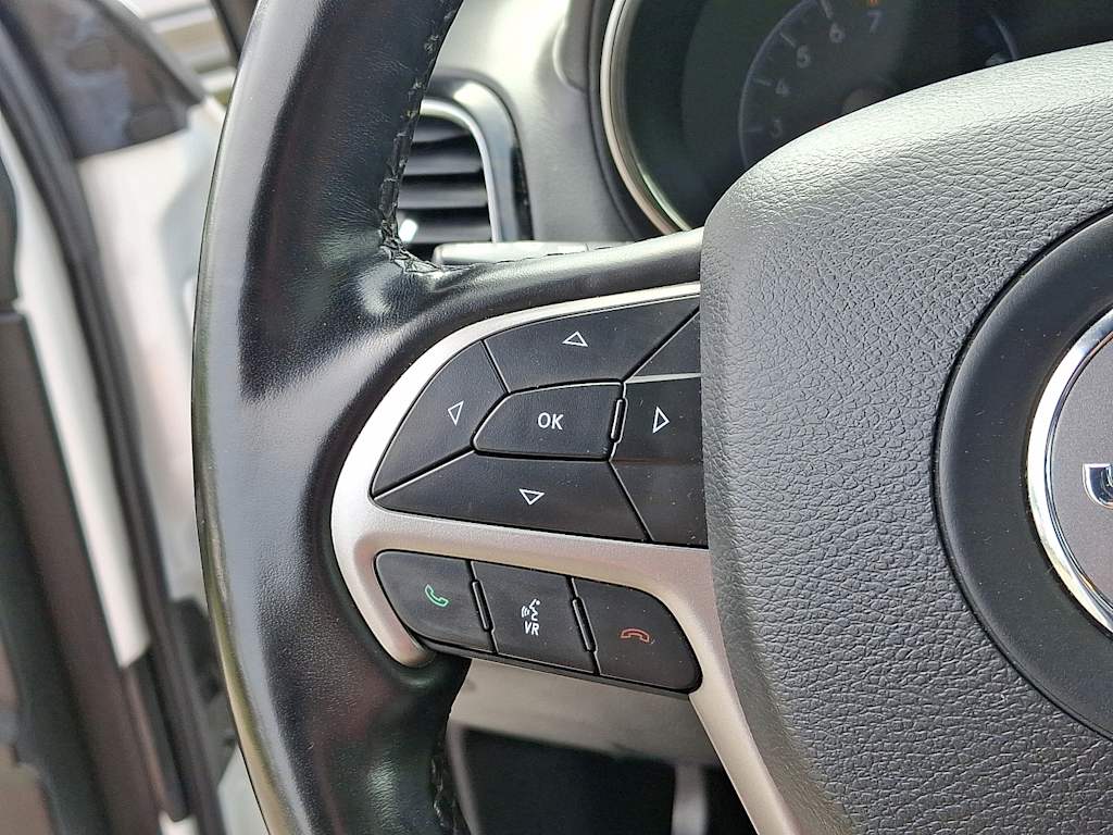 2021 Jeep Grand Cherokee Overland 26