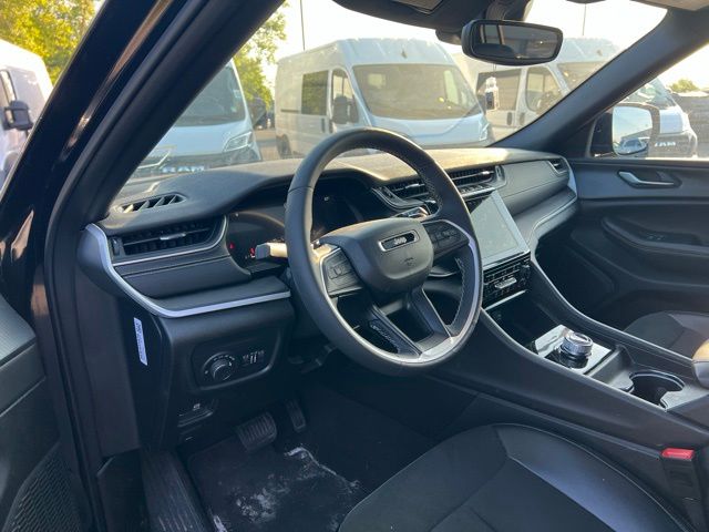 Thumbnail: 2023 Jeep Grand Cherokee - 2