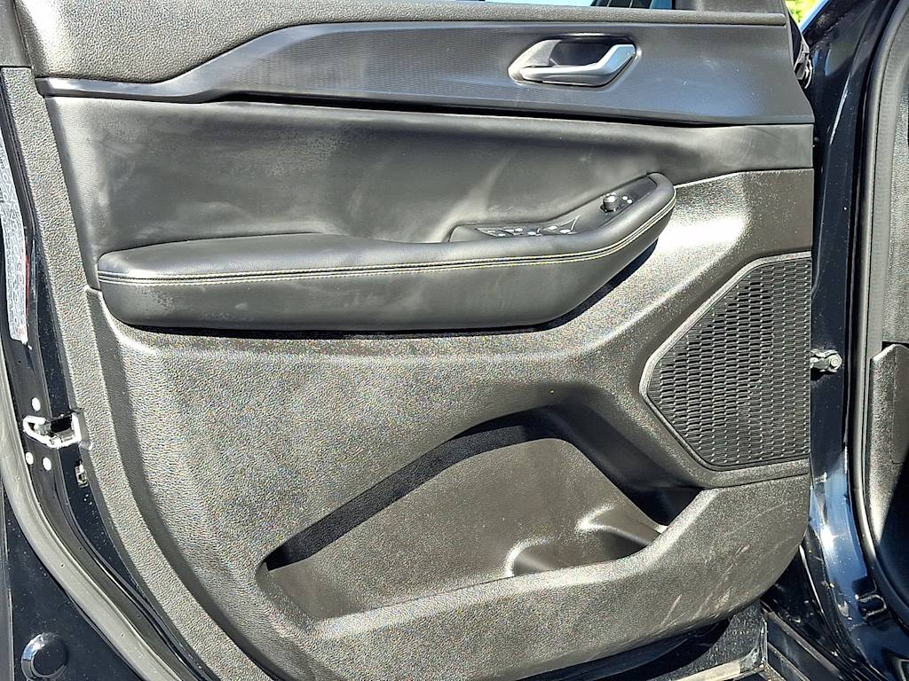 Thumbnail: 2023 Jeep Grand Cherokee - 21