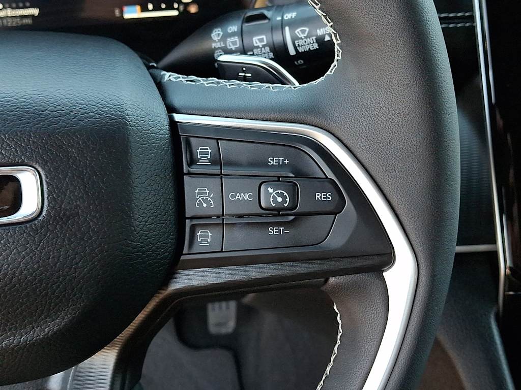 Thumbnail: 2023 Jeep Grand Cherokee - 26