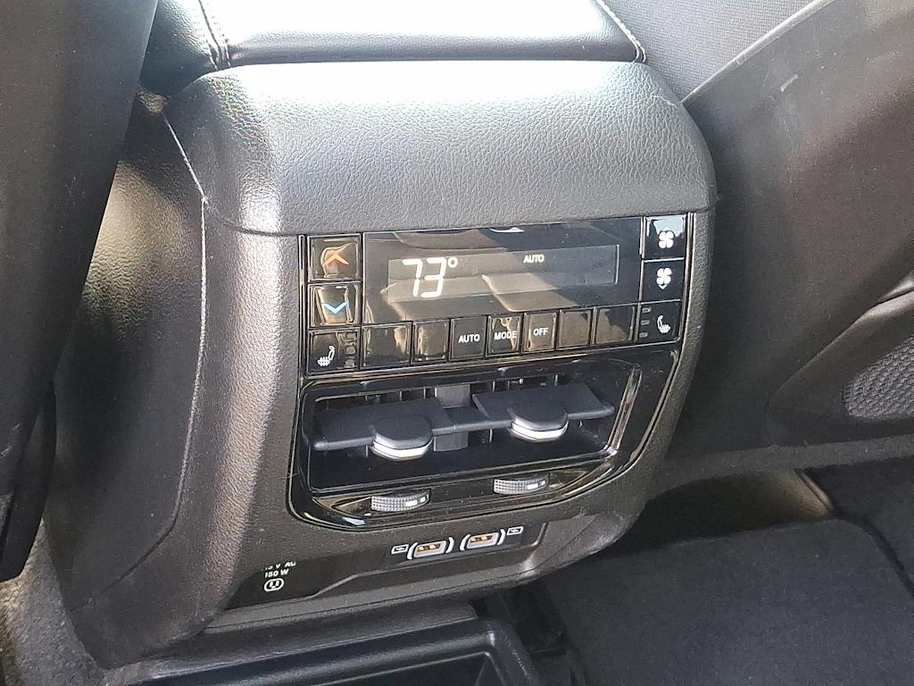 2022 Jeep Grand Cherokee L Limited Edition 21