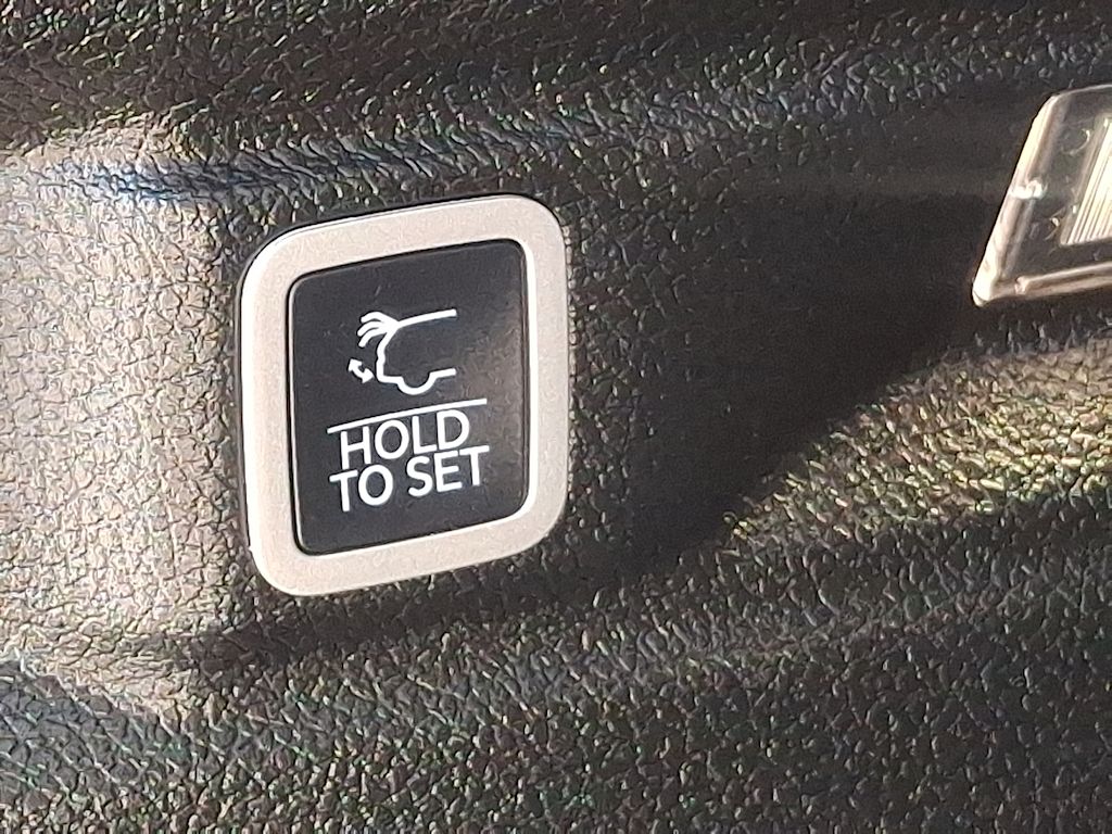 2022 Jeep Grand Cherokee L Limited Edition 32