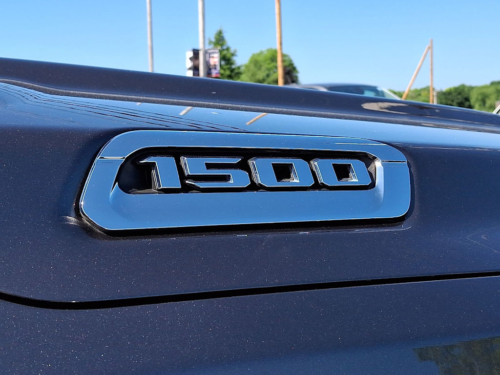 Thumbnail: 2021 RAM 1500 - 32