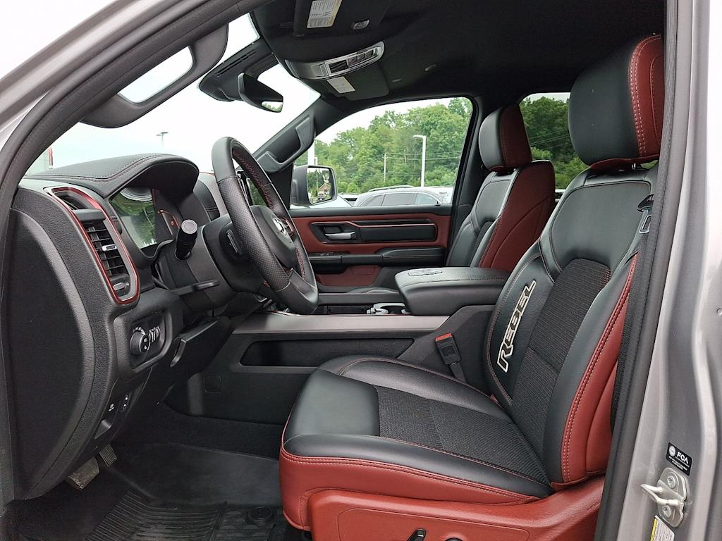 Thumbnail: 2025 RAM 1500 - 10