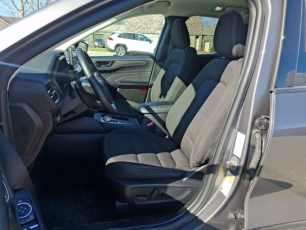 Thumbnail: 2024 Ford Escape - 9