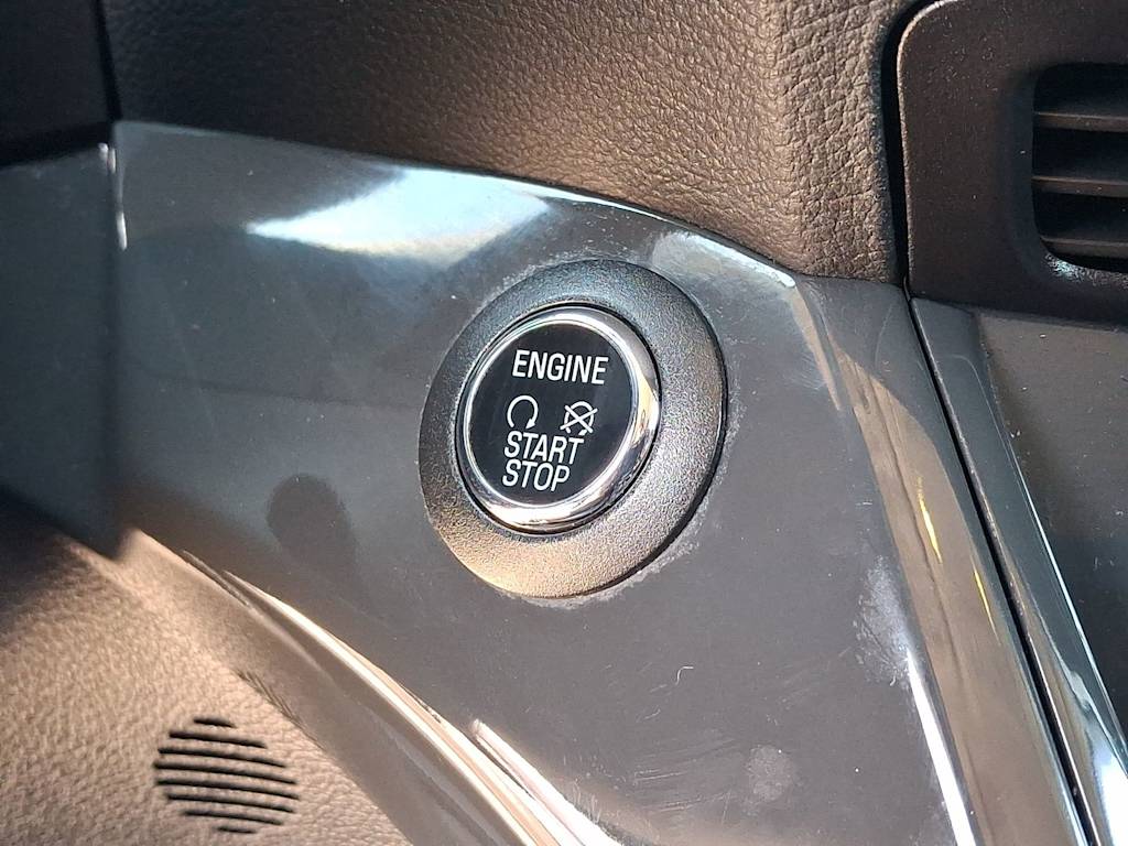 Thumbnail: 2016 Ford Escape - 27