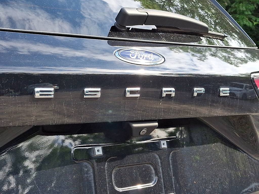 Thumbnail: 2022 Ford Escape - 10