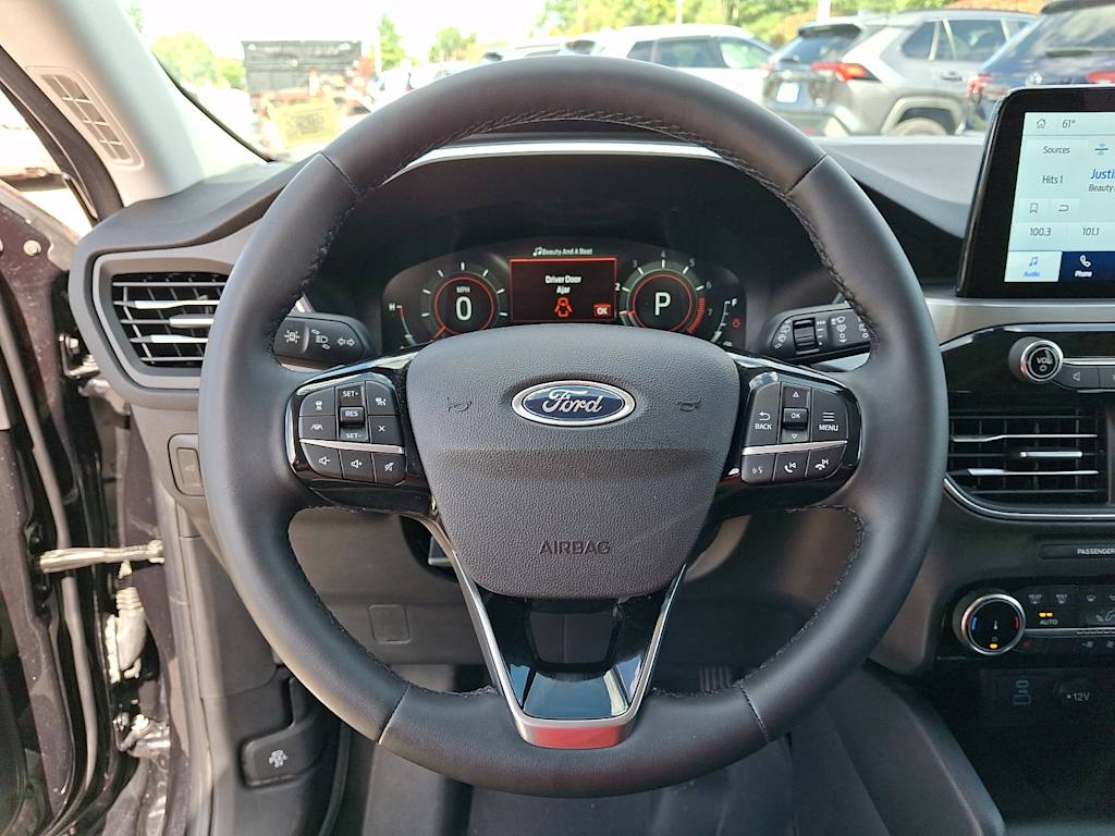 Thumbnail: 2022 Ford Escape - 9