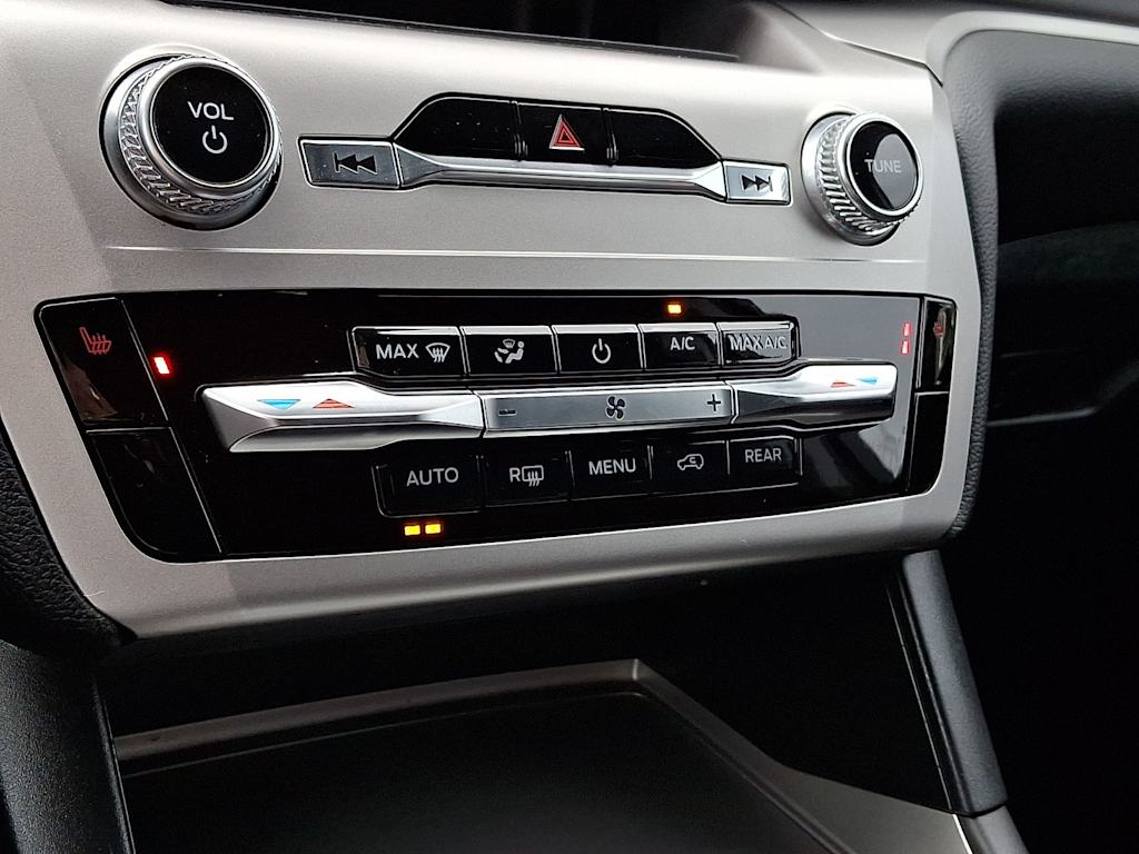 Thumbnail: 2022 Ford Explorer - 21