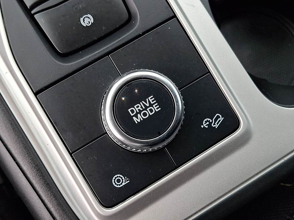 Thumbnail: 2022 Ford Explorer - 26