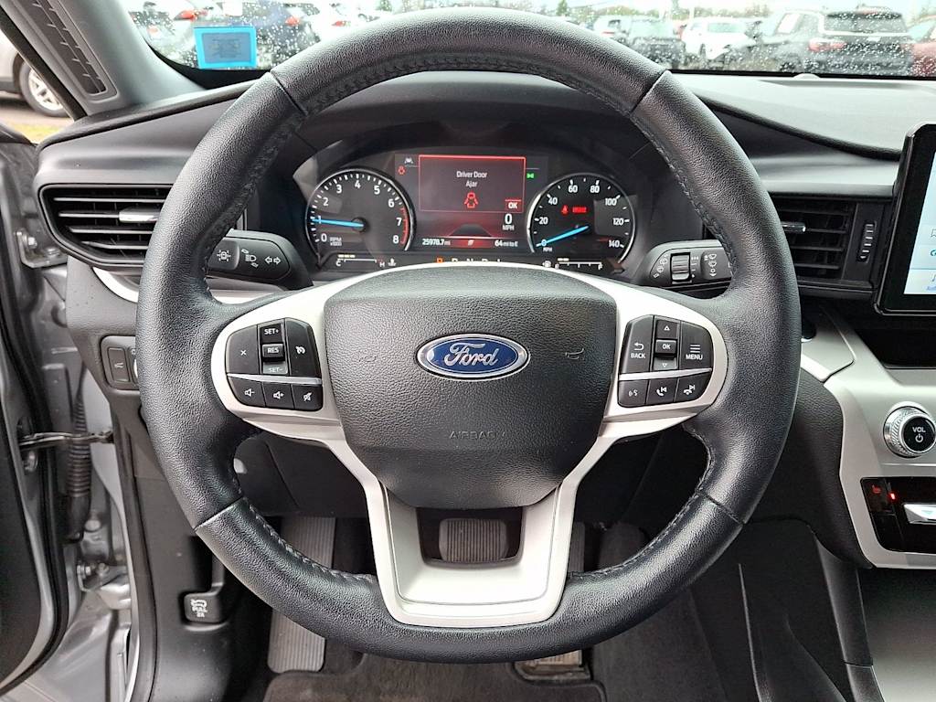 Thumbnail: 2022 Ford Explorer - 8