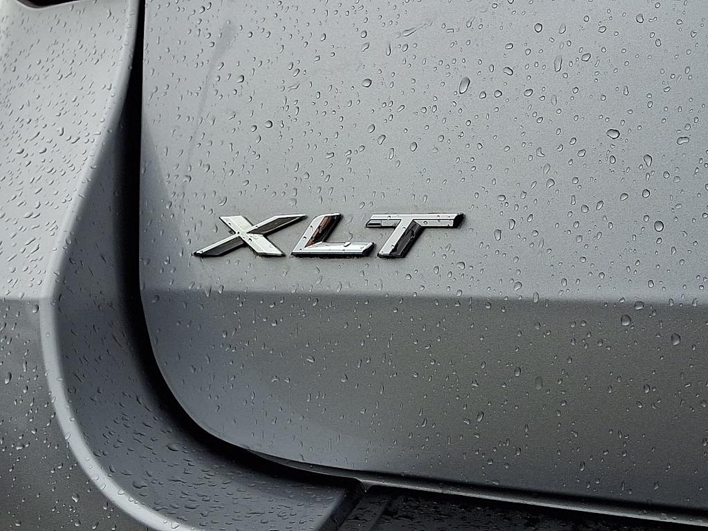 Thumbnail: 2022 Ford Explorer - 6