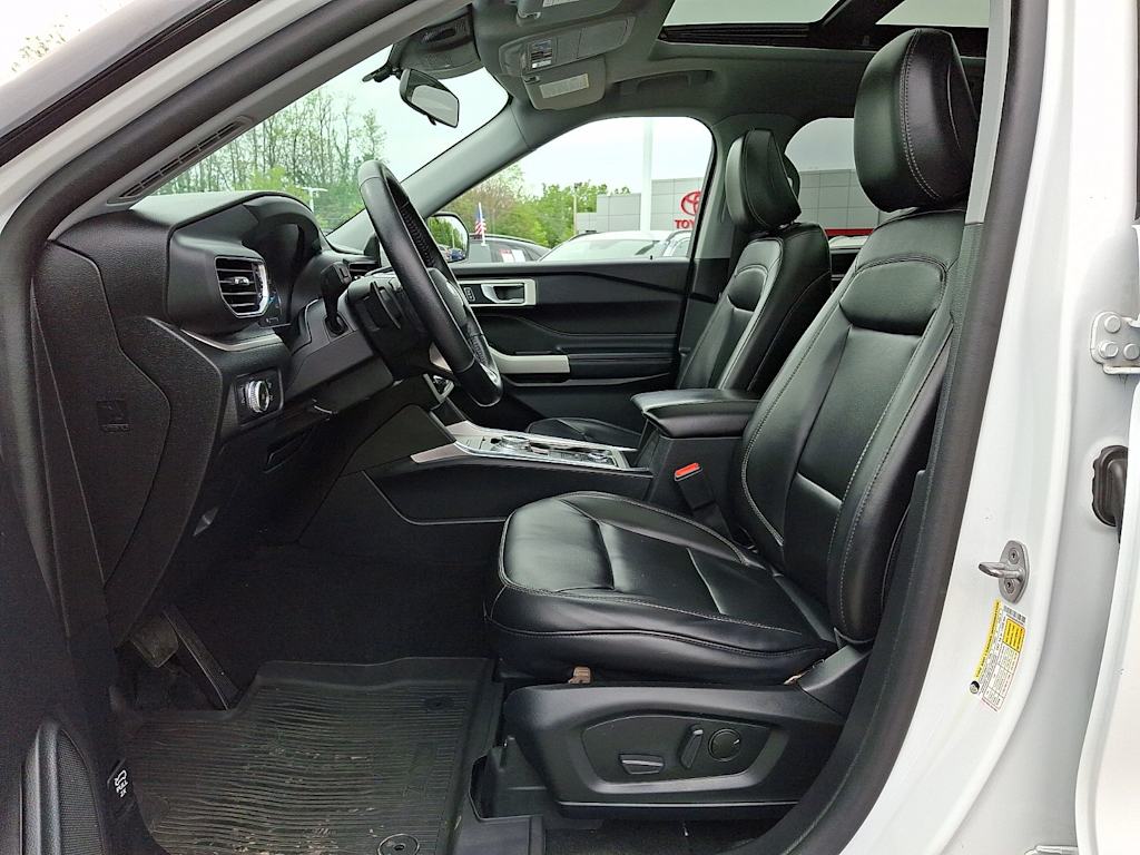 Thumbnail: 2021 Ford Explorer - 10