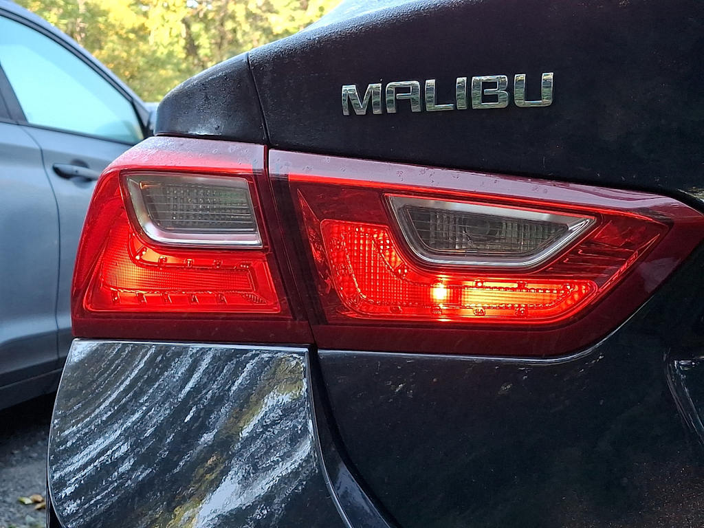 Thumbnail: 2023 Chevrolet Malibu - 9