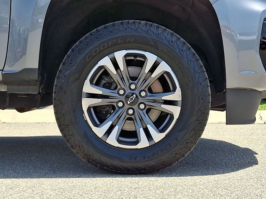 Thumbnail: 2021 Chevrolet Colorado - 7