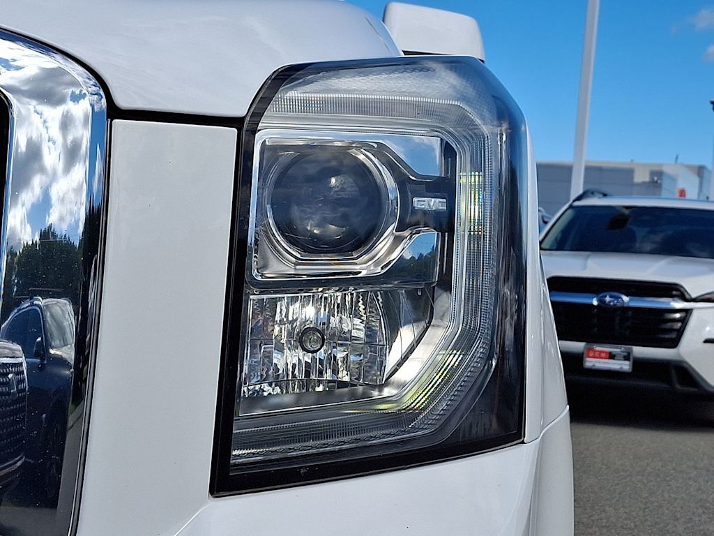 Thumbnail: 2016 GMC Yukon - 19
