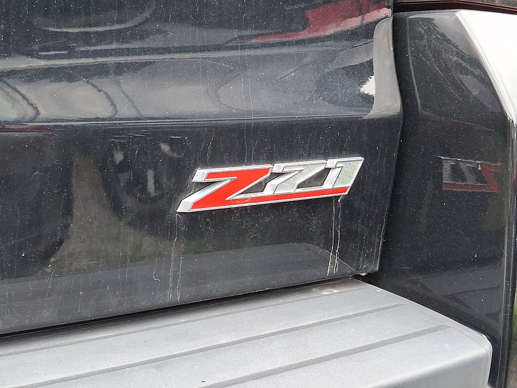 Thumbnail: 2019 Chevrolet Tahoe - 5