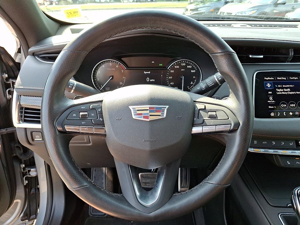 Thumbnail: 2023 Cadillac XT4 - 2